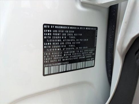 Used 2022 Volkswagen Tiguan SE FWD image 25