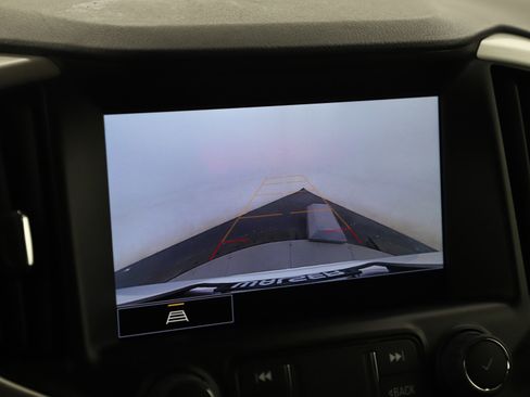 Used 2024 GMC Terrain SLT image 28