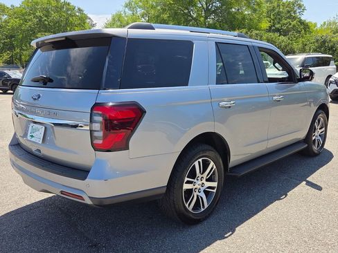 Used 2024 Ford Expedition Limited image 5