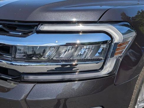 Used 2024 Ford Expedition Limited RWD image 2