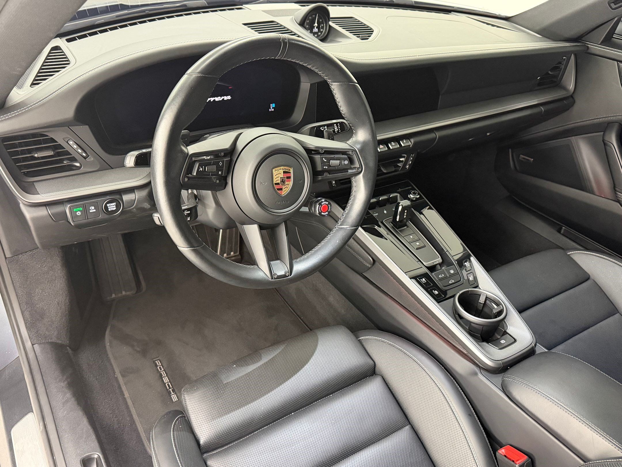 Certified 2025 Porsche 911 Carrera RWD image 4