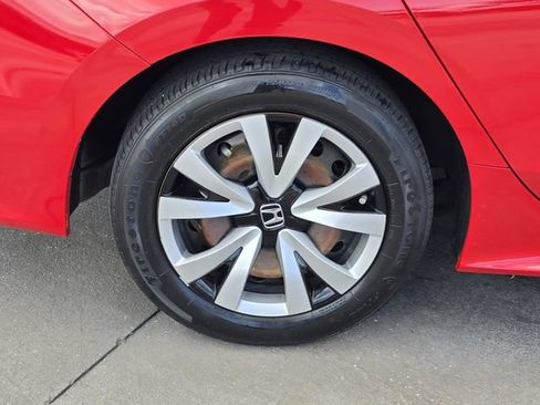 Used 2023 Honda Civic LX image 5