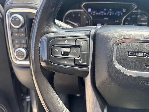 Used 2020 GMC Sierra 1500 Denali w/ Denali Ultimate Package AWD/4WD image 23