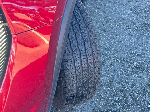 Used 2025 GMC Acadia AT4 w/ LPO, Floor Liner Package image 3