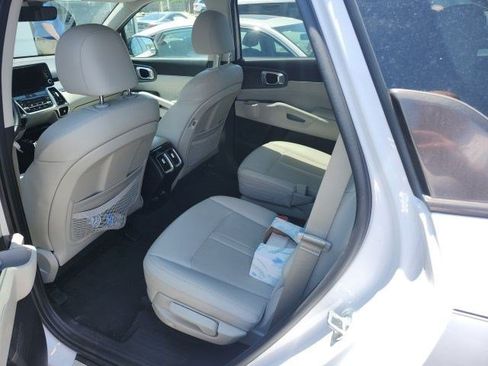 Certified 2023 Kia Sorento SX AWD/4WD image 33