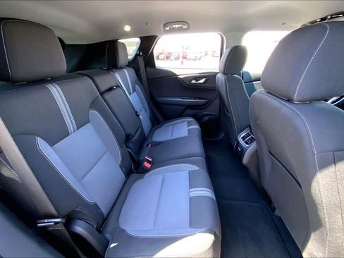 Used 2025 Chevrolet Blazer LT FWD image 20