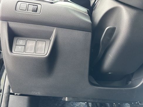 Used 2018 Honda Accord EX image 15