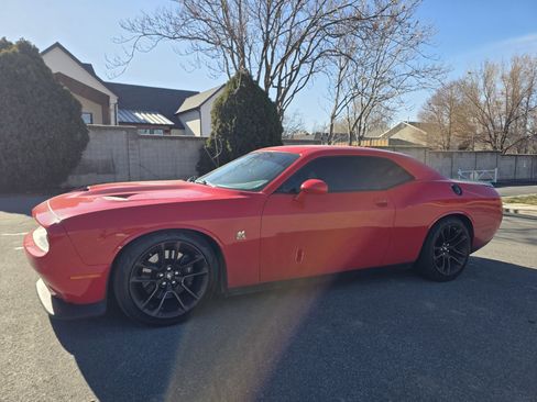 Used 2020 Dodge Challenger R/T Scat Pack image 6
