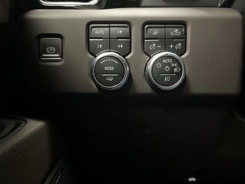 Used 2022 GMC Sierra 1500 Denali w/ Denali Reserve Package image 28