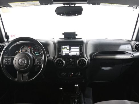 Used 2017 Jeep Wrangler Unlimited Sport w/ Quick Order Package 24S AWD/4WD image 13