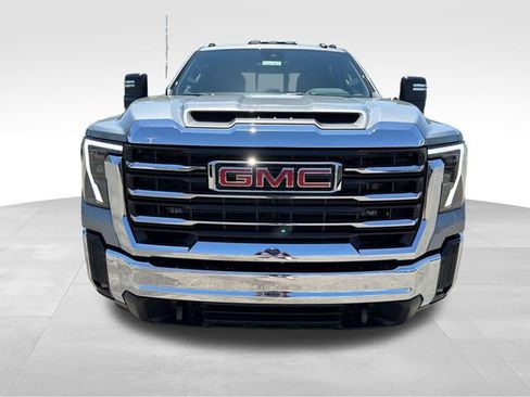 New 2026 GMC Sierra 2500 SLE w/ SLE Value Package; AWD/4WD image 2