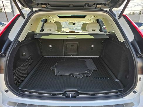 New 2026 Volvo XC60 B5 Ultra w/ Climate Package AWD/4WD image 14