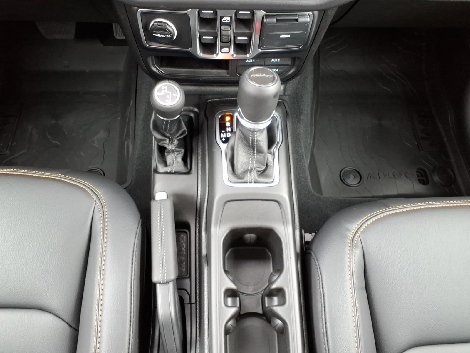 New 2026 Jeep Gladiator Sport AWD/4WD image 16