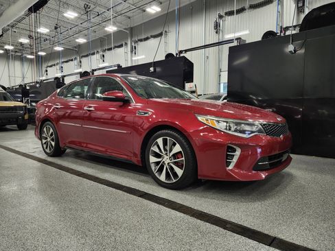 Used 2016 Kia Optima SX w/ Technology Package image 2