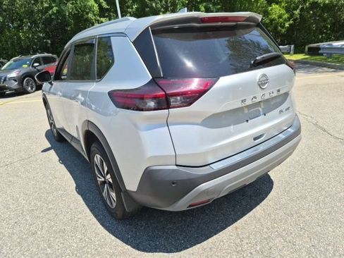 Used 2023 Nissan Rogue SV w/ SV Premium B Package AWD/4WD image 10