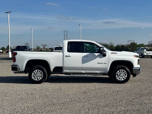 Used 2024 Chevrolet Silverado 2500 LT image 13