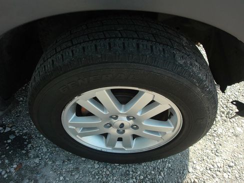 Used 2008 Ford Explorer Sport Trac XLT AWD/4WD image 40
