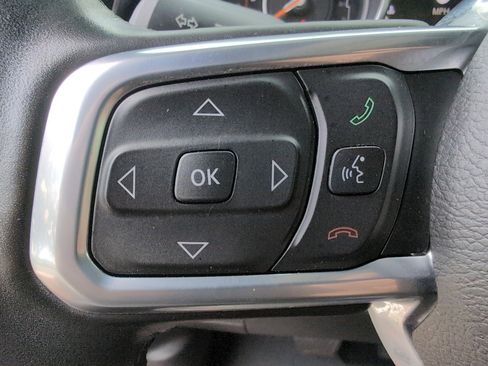 Used 2021 Jeep Wrangler Unlimited Sahara AWD/4WD image 18