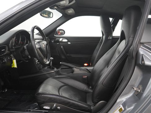 Used 2006 Porsche 911 Carrera 4 AWD/4WD image 16