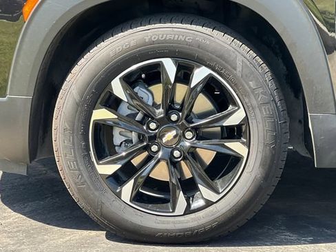 Used 2023 Chevrolet TrailBlazer LT w/ Convenience Package FWD image 35