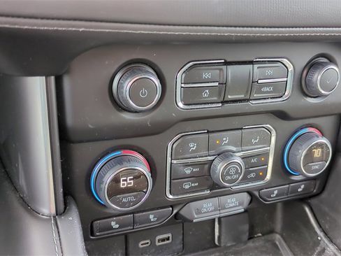 Used 2023 Chevrolet Tahoe LT image 20