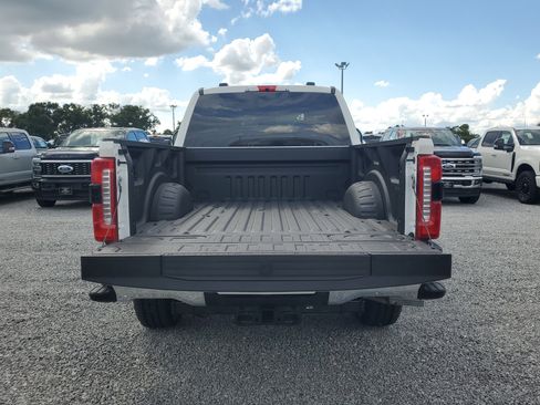 New 2026 Ford F250 Lariat w/ FX4 Off-Road Package image 9