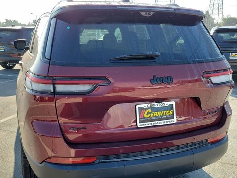 New 2025 Jeep Grand Cherokee L Limited w/ Luxury Tech Group II image 19