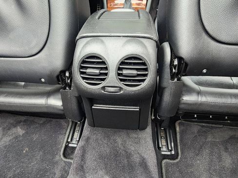 Used 2009 Mercedes-Benz CLK 350 Cabriolet image 36