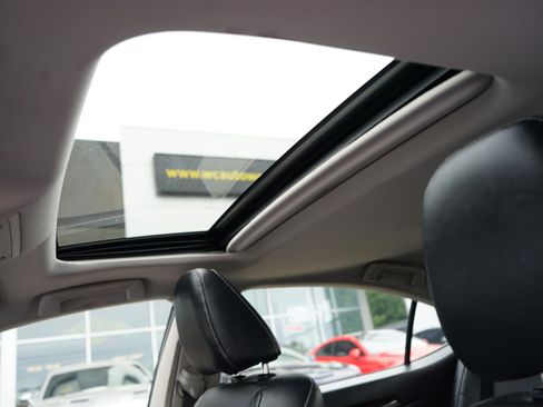 Used 2014 Lexus ES 350 w/ Premium Package FWD image 17