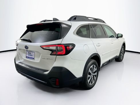 Used 2022 Subaru Outback Premium AWD/4WD image 5