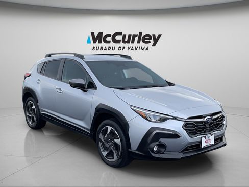 Certified 2025 Subaru Crosstrek 2.5i Limited w/ Crosstrek Mirror Package image 6