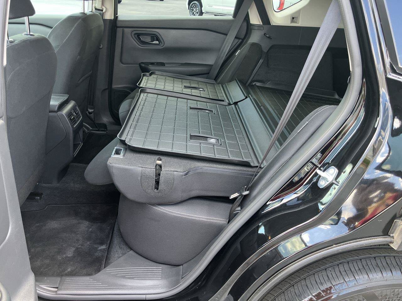 Used 2026 Nissan Rogue S FWD image 23