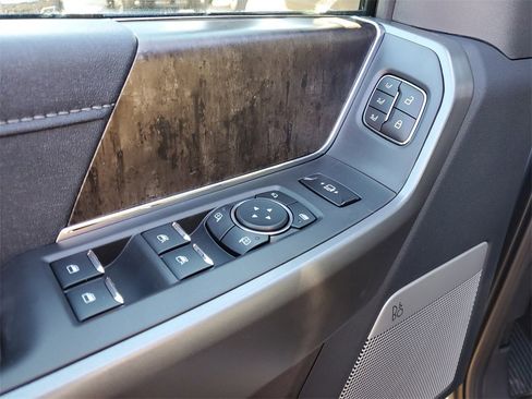 New 2026 Ford F250 Lariat w/ Black Appearance Package image 25