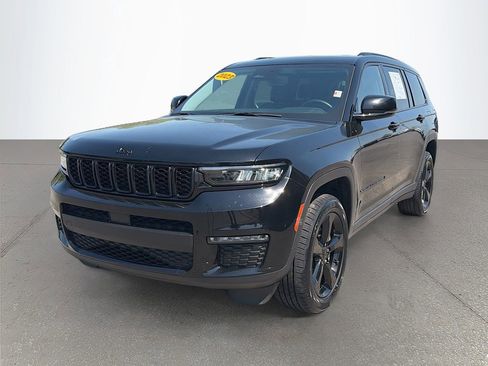Used 2023 Jeep Grand Cherokee L Limited w/ Black Appearance Package image 8