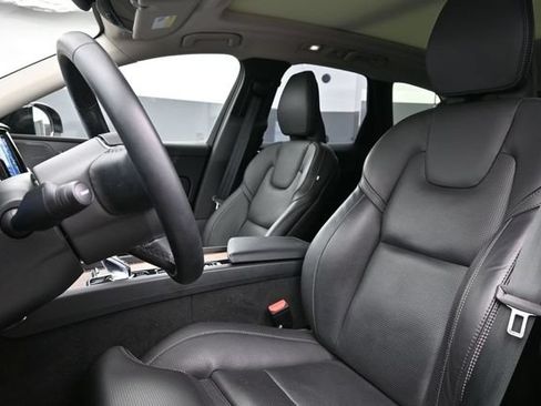 Used 2024 Volvo XC60 B5 Ultimate w/ Climate Package AWD/4WD image 10