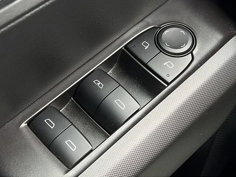Used 2025 GMC Canyon Elevation w/ Convenience Package RWD image 19