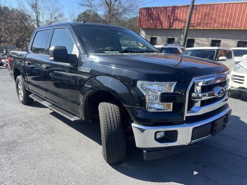 Used 2017 Ford F150 XLT w/ Equipment Group 301A Mid image 3