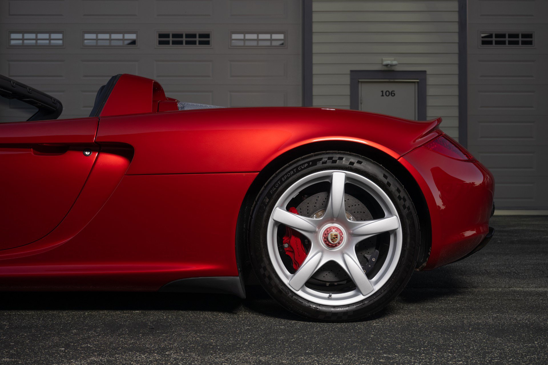 Used 2005 Porsche Carrera GT RWD image 72