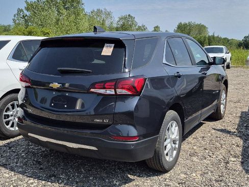 Used 2023 Chevrolet Equinox LT AWD/4WD image 3