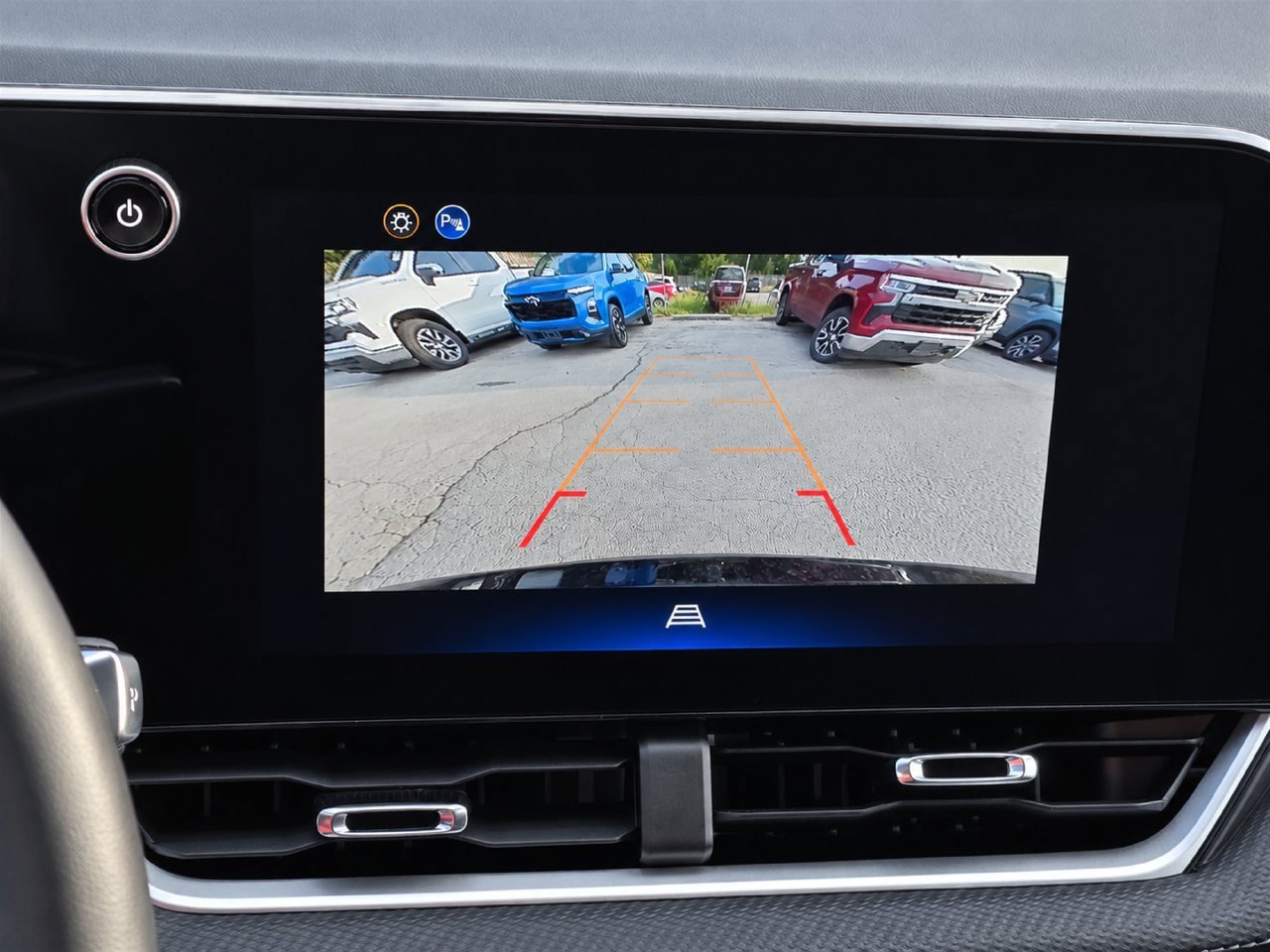 Used 2026 Chevrolet Equinox LT FWD image 16