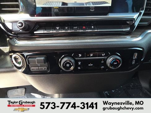 Used 2024 Chevrolet Silverado 3500 LT AWD/4WD image 24