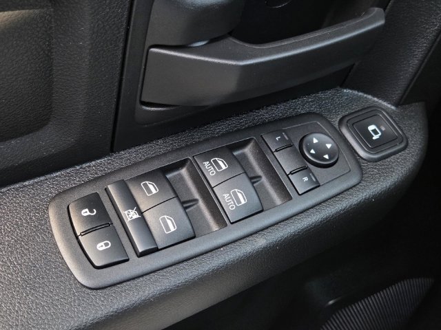Used 2024 RAM 2500 Tradesman w/ Chrome Appearance Group AWD/4WD image 25