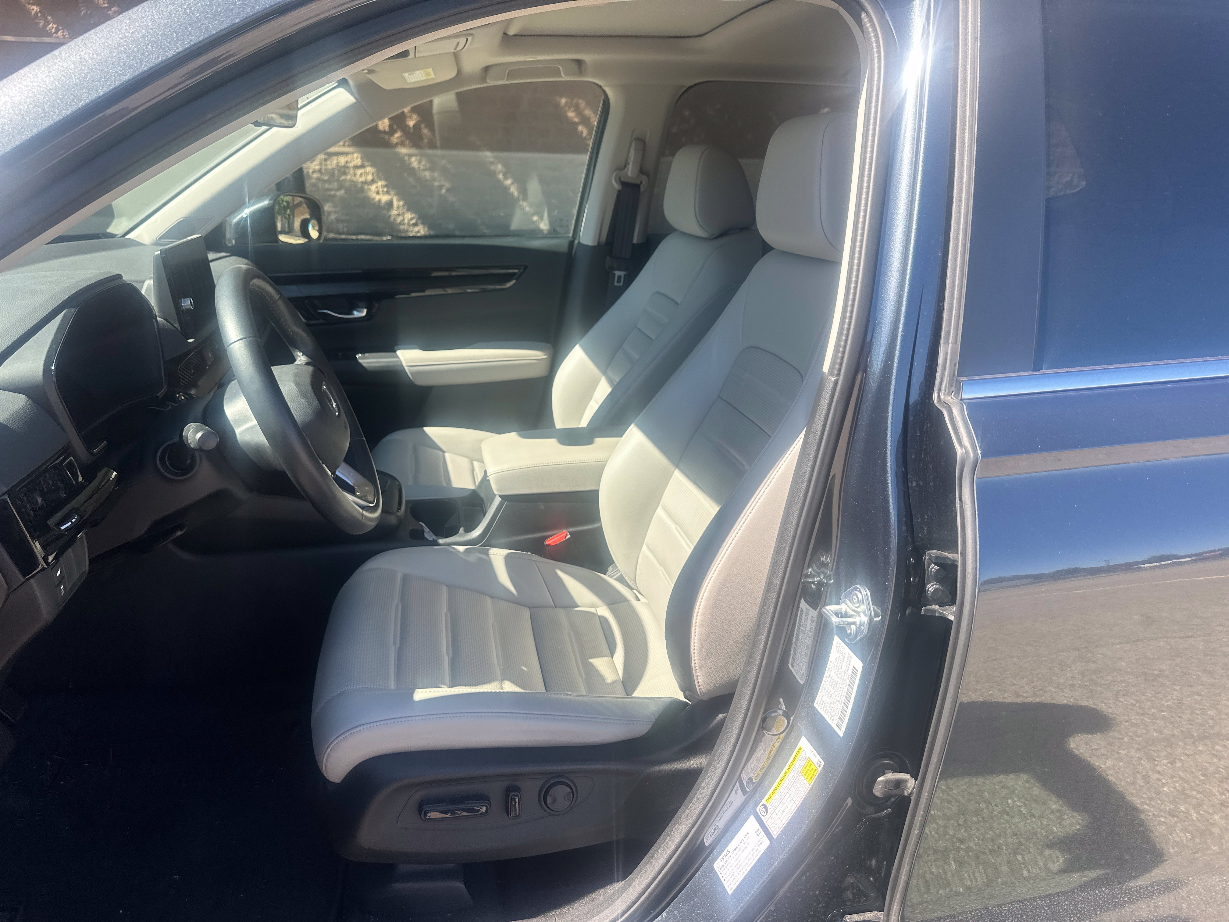 Used 2024 Honda CR-V EX-L image 5