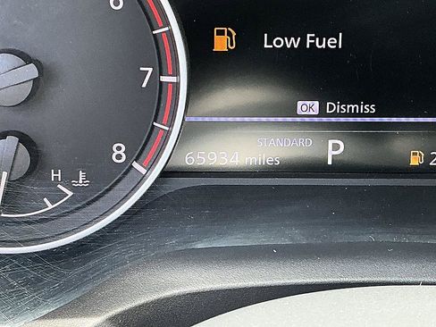 Certified 2023 Nissan Rogue SV w/ SV Premium Package FWD image 15