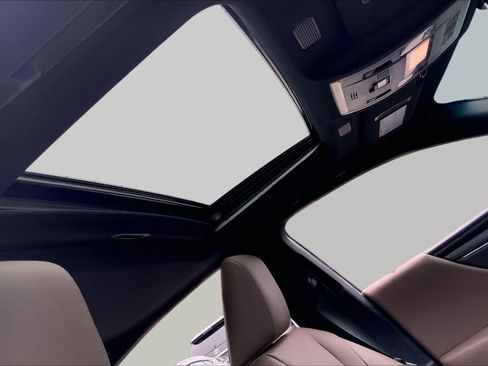 Used 2024 Lexus ES 350 w/ Premium Package FWD image 14