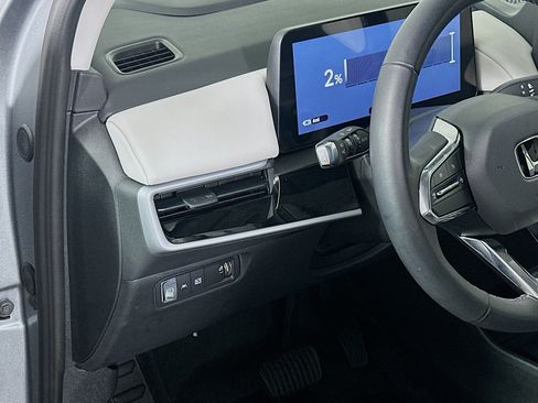 Used 2025 Honda Prologue Touring image 17