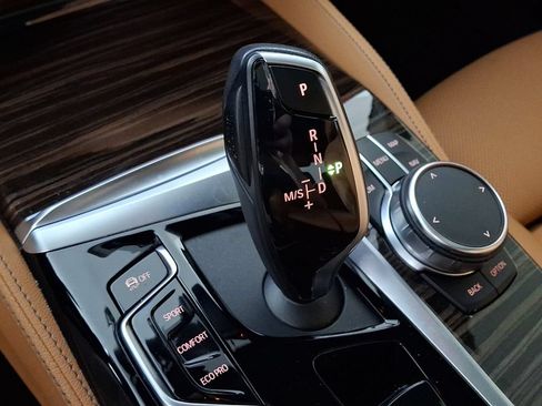 Certified 2023 BMW 530i xDrive w/ M Sport Package AWD/4WD image 17
