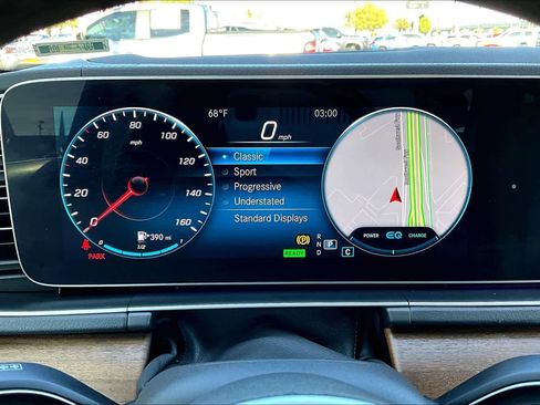 Used 2020 Mercedes-Benz GLE 450 4MATIC image 25