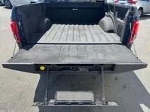 Used 2015 Ford F150 Lariat w/ Equipment Group 502A Luxury AWD/4WD image 11