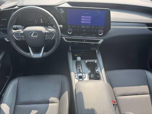 Used 2025 Lexus RX 350 Premium w/ Kick Sensor & Tow Package AWD/4WD image 18